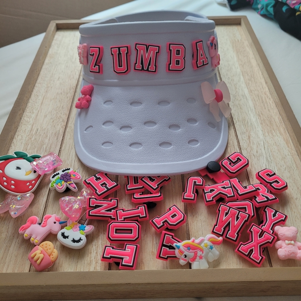 Rubber Cap with shoe charms pink set